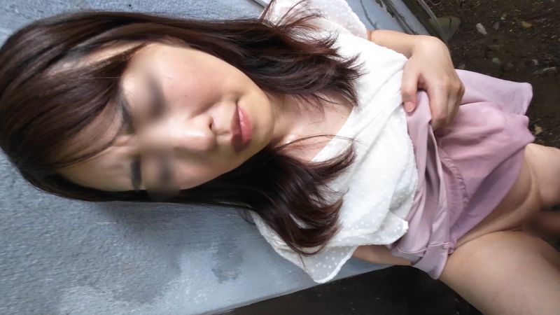 
							【無修正ｘ個人撮影】鄰居美熟女、被帶到房東處敷地内青姦不倫性愛！野外大膽中出大興奮ｗ FC2-PPV-4011236
						