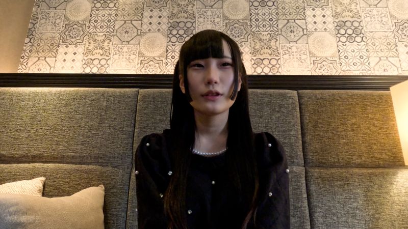 
							美緒(19)可愛巨乳JD的初次屁眼貫通就這樣中出ATM。 FC2-PPV-4323853
						